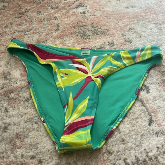 NWT! Swim bundle L/XL - Picture 6 of 7